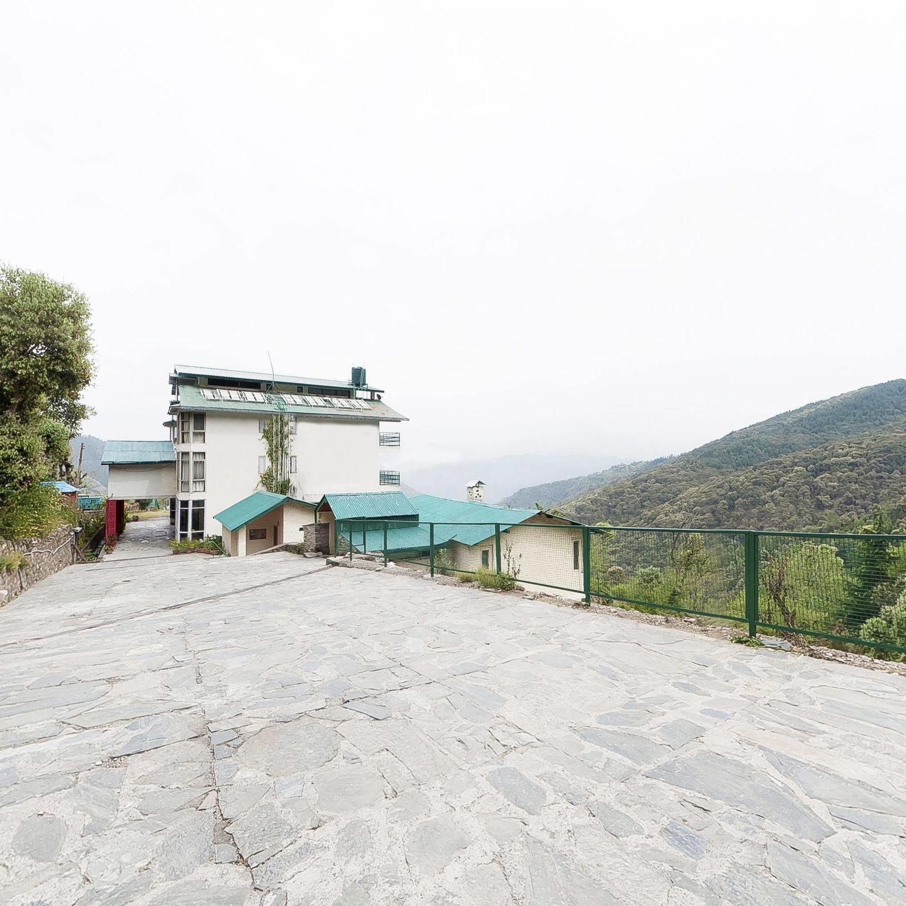 Natureraga Fernhill Resort Chail Exterior photo